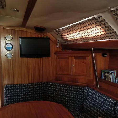Slalom-Dufour 45 Classic 船屋